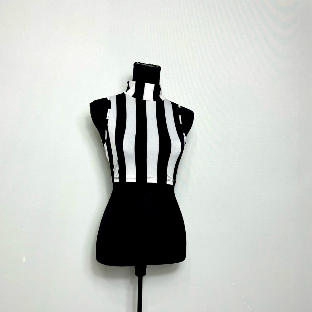 Referee Crop Top